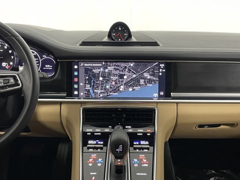 Certified 2022 Porsche Panamera Platinum Edition image 19