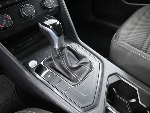 Used 2023 Volkswagen Tiguan S image 33