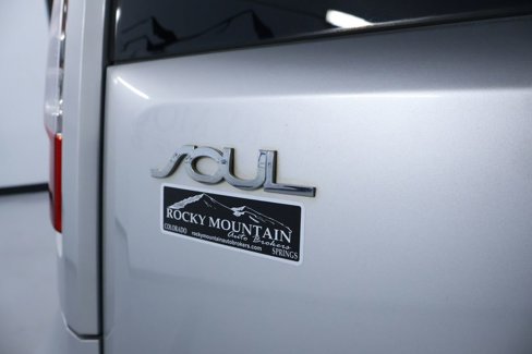 Used 2012 Kia Soul + image 9