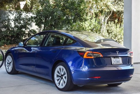 Used 2022 Tesla Model 3 image 4