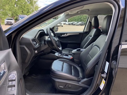 Used 2022 Ford Escape SEL image 11