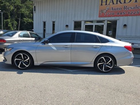 Used 2021 Honda Accord Sport image 2
