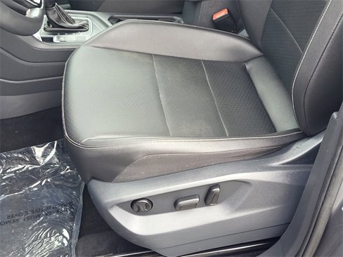 Used 2021 Volkswagen Tiguan SE image 19