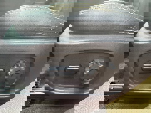 Used 2012 Ford Taurus SEL image 12
