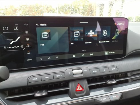 New 2025 Kia K4 GT-Line image 16