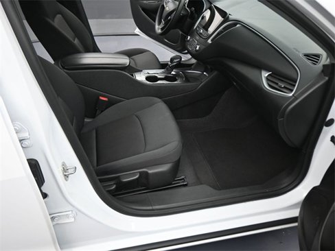 Used 2023 Chevrolet Malibu LT image 12