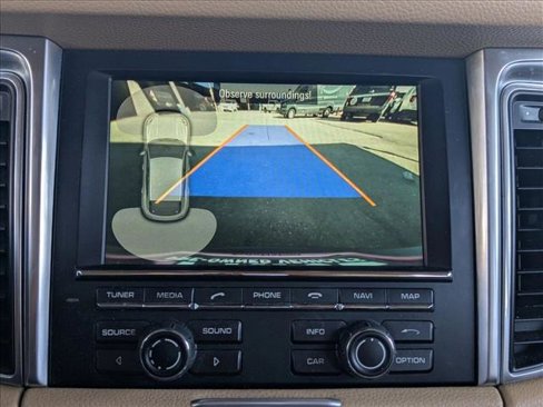 Used 2015 Porsche Macan S image 14