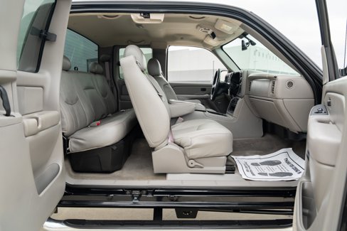 Used 2004 Chevrolet Silverado 2500 LS w/ Skid Plate Package image 26