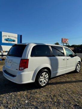 Used 2016 Dodge Grand Caravan SE w/ Quick Order Package 29E SE image 6
