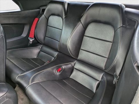 Used 2016 Ford Mustang Premium image 19