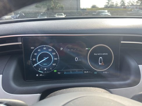 Used 2024 Hyundai Tucson Limited image 9