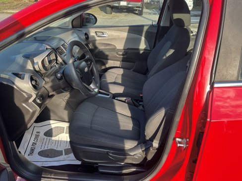 Used 2013 Chevrolet Sonic LT image 15