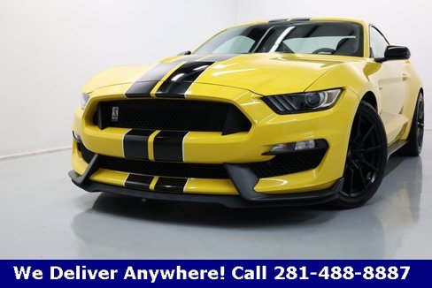 Used 2016 Ford Mustang Shelby GT350 w/ Technology Package image 2