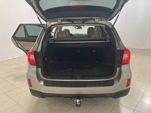 Used 2016 Subaru Outback 2.5i Limited image 21