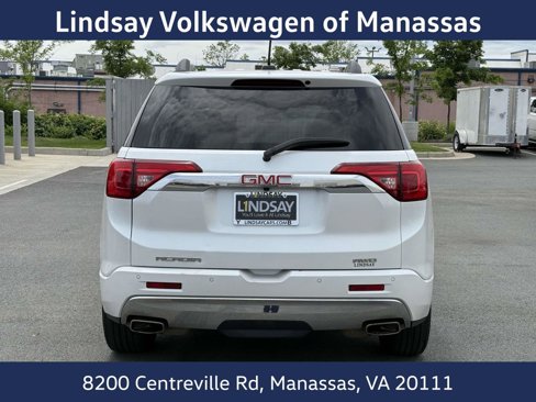 Used 2017 GMC Acadia Denali image 3
