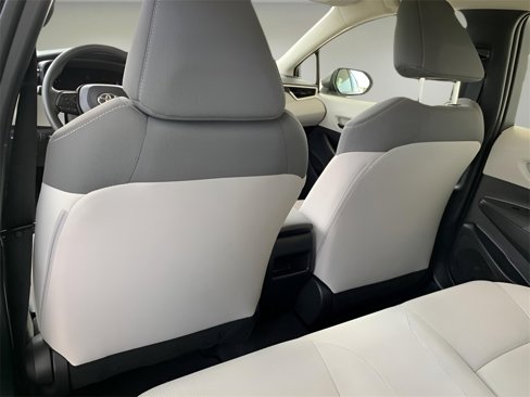 Used 2022 Toyota Corolla LE image 31