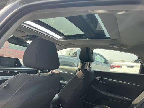 Used 2022 Hyundai Sonata SEL w/ Convenience Package image 12