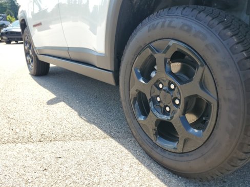 Used 2023 Jeep Compass Trailhawk w/ Trailhawk Elite Group image 39
