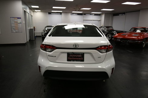Used 2023 Toyota Corolla LE image 6