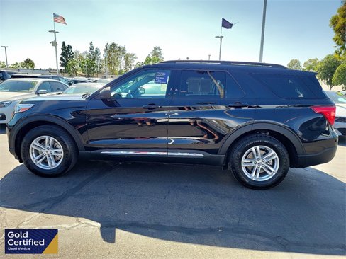 Certified 2022 Ford Explorer XLT image 30
