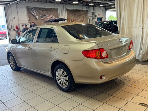 Used 2010 Toyota Corolla LE image 8