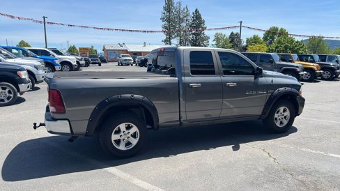 Used 2011 RAM 1500 SLT image 3
