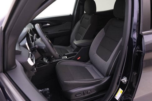 Used 2021 Chevrolet TrailBlazer LT w/ Convenience Package image 4