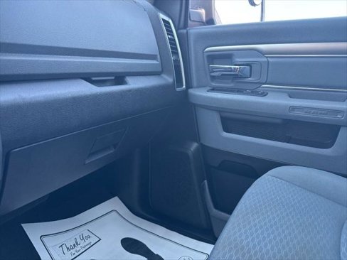 Used 2019 RAM 1500 Classic SLT image 18