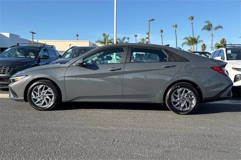 Certified 2024 Hyundai Elantra SEL image 7
