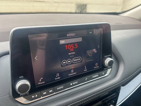 Used 2021 Nissan Rogue SV image 29