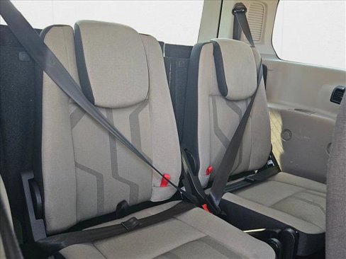Used 2017 Ford Transit Connect XLT image 21