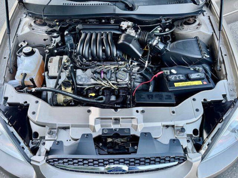 Used 2003 Ford Taurus SES image 12