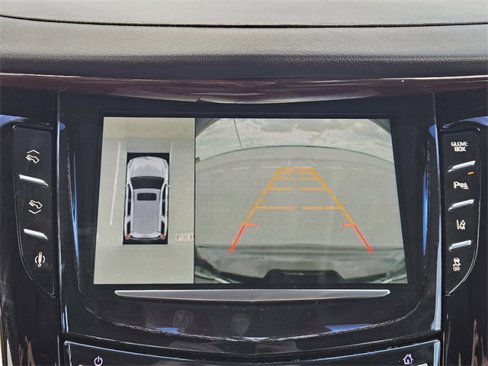 Used 2015 Cadillac Escalade Luxury image 18