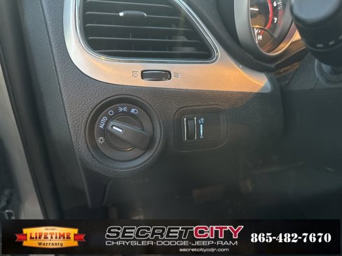 Used 2018 Dodge Journey SE w/ Blacktop Package image 30