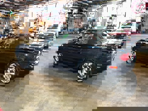 Used 2002 MAZDA MX-5 Miata image 6