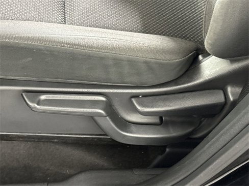 Used 2022 Honda HR-V LX image 15