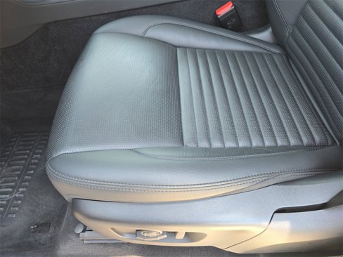 Used 2024 Land Rover Discovery Sport S image 29