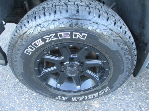 Used 2012 Chevrolet Colorado LT image 40