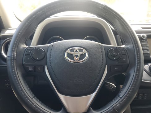Used 2018 Toyota RAV4 Limited image 23