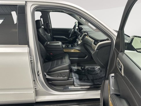 Used 2017 GMC Yukon XL Denali w/ Open Road Package image 28