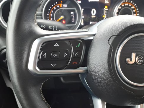 Used 2018 Jeep Wrangler Unlimited Sahara w/ Dual Top Group image 14