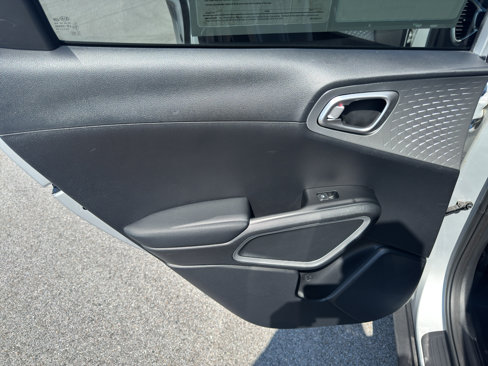 Used 2021 Kia Soul LX image 21