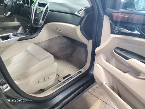 Used 2012 Cadillac SRX Luxury image 19
