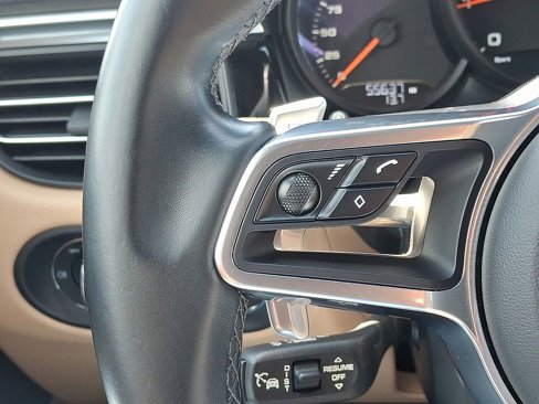 Used 2021 Porsche Macan image 23