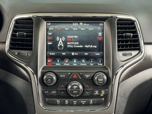 Used 2018 Jeep Grand Cherokee Altitude image 16