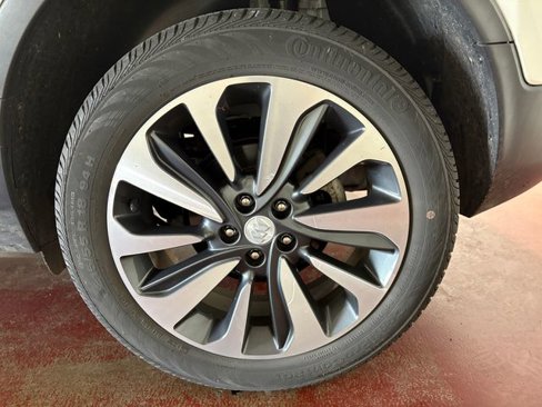 Used 2021 Buick Encore Preferred image 5
