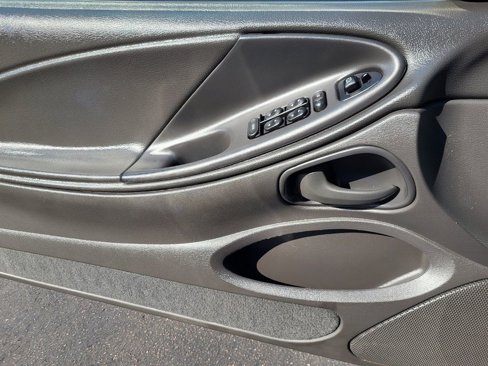 Used 2004 Ford Mustang GT image 10