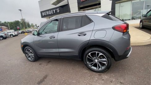 Certified 2022 Buick Encore GX Select image 8