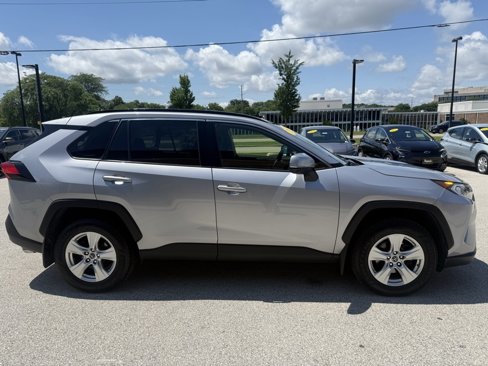 Used 2019 Toyota RAV4 XLE image 5
