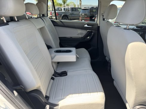 Certified 2024 Volkswagen Tiguan S image 35